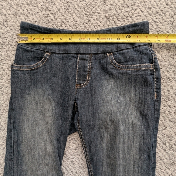 Suko Women's (Size 8P) Blue Partially Distressed Boot Cut Elastic Waist Jeans - Picture 3 of 12